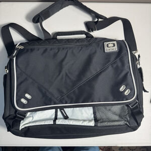 Ogio Street Laptop Padded Crossbody Travel Messenger Bag #03507 EUC